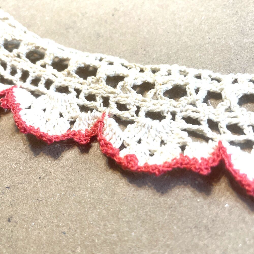 Vintage Hand Crocheted Lace Trim Cream Pink Openwork Scalloped 4 Yards 1.5”